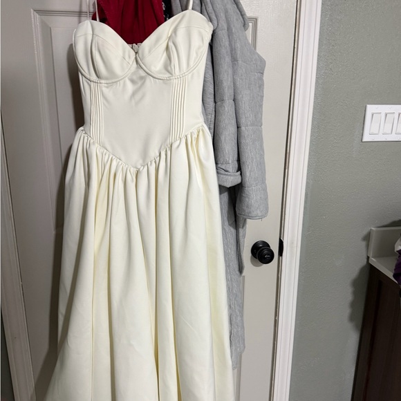 House of CB Cream A-Line Skirt - Picture 4 of 10